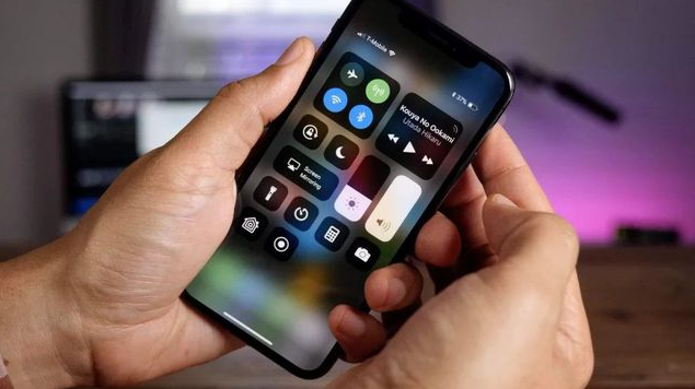 昆山苹果手机维修分享iPhone 12信号差怎么办 