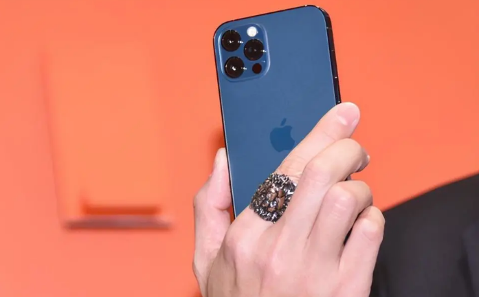 昆山苹果手机维修分享iPhone12系列重启方法教程 